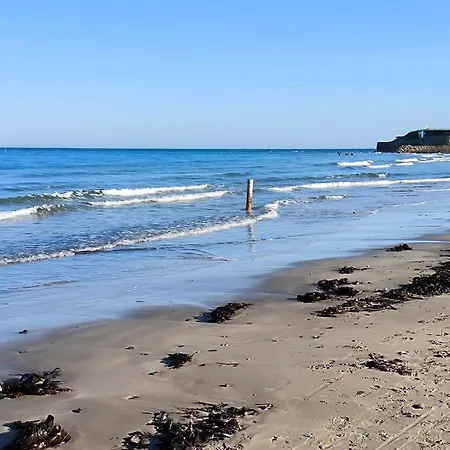 Σπίτι διακοπών Maison Atypique Face A La Mer, Les Pieds Dans L'eau *
